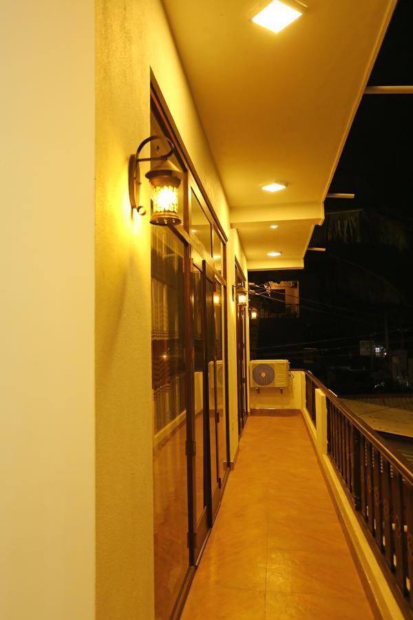 Queen'S Gate, Mirissa Exterior photo